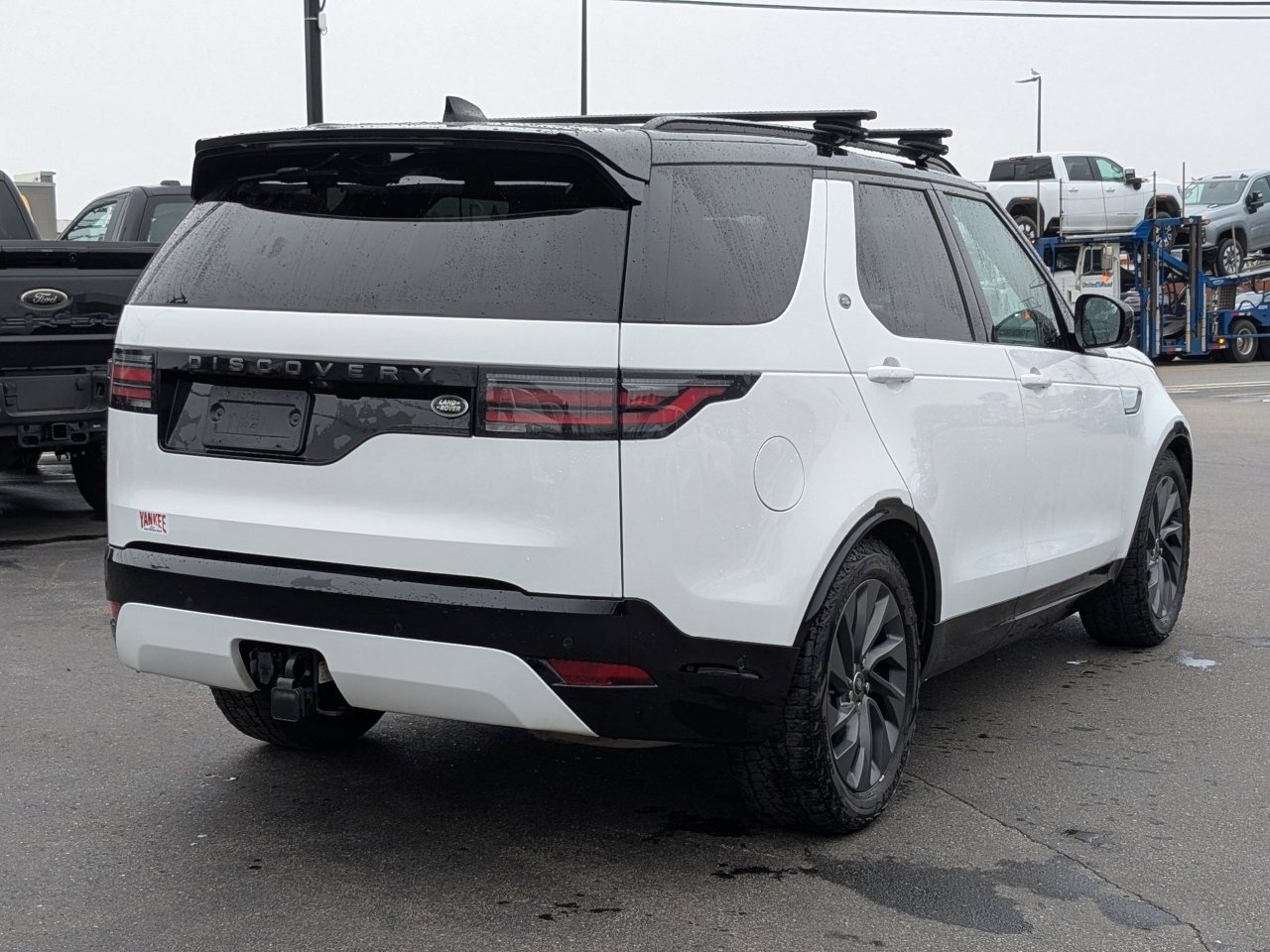 Used 2023 Land Rover Discovery S R-Dynamic AWD/4WD image 4