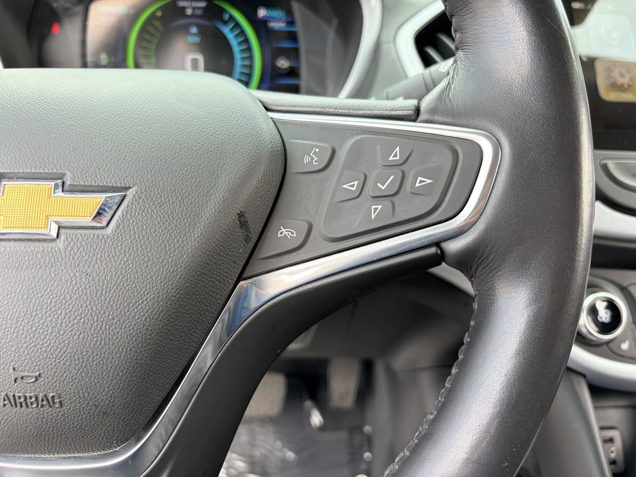 Used 2018 Chevrolet Volt LT w/ LT Driver Confidence Package FWD image 21