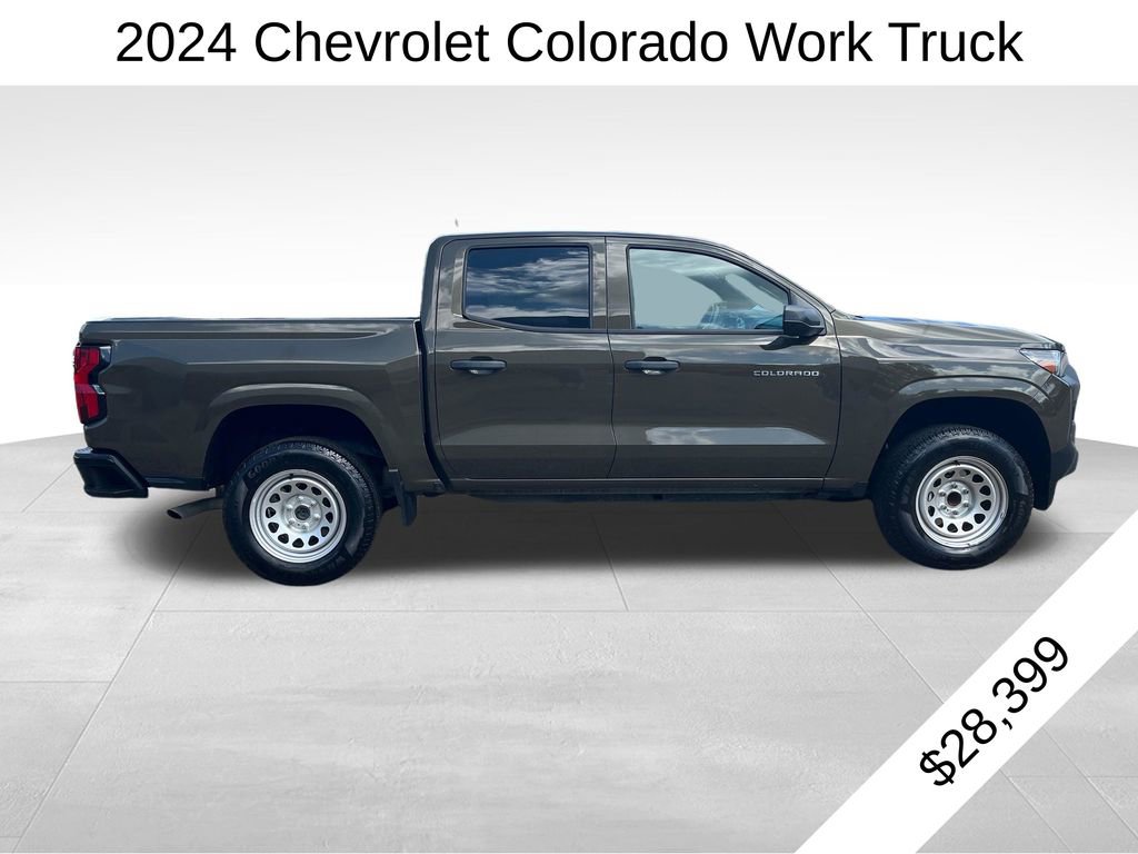 Used 2024 Chevrolet Colorado W/T RWD image 2