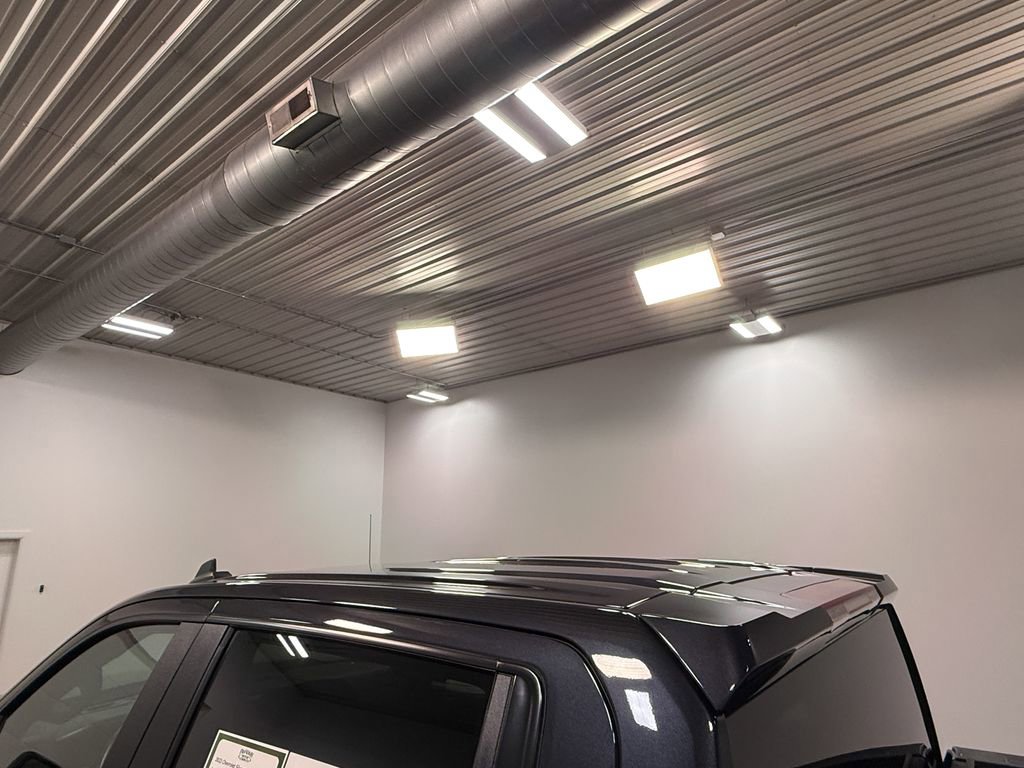 Used 2023 Chevrolet Silverado 1500 Custom image 44