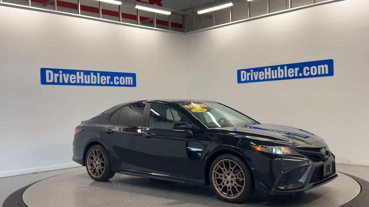 Used 2024 Toyota Camry SE w/ Convenience Package AWD/4WD image 4