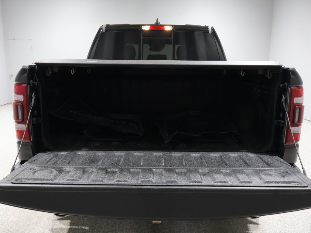 Used 2023 RAM 1500 Laramie AWD/4WD image 5