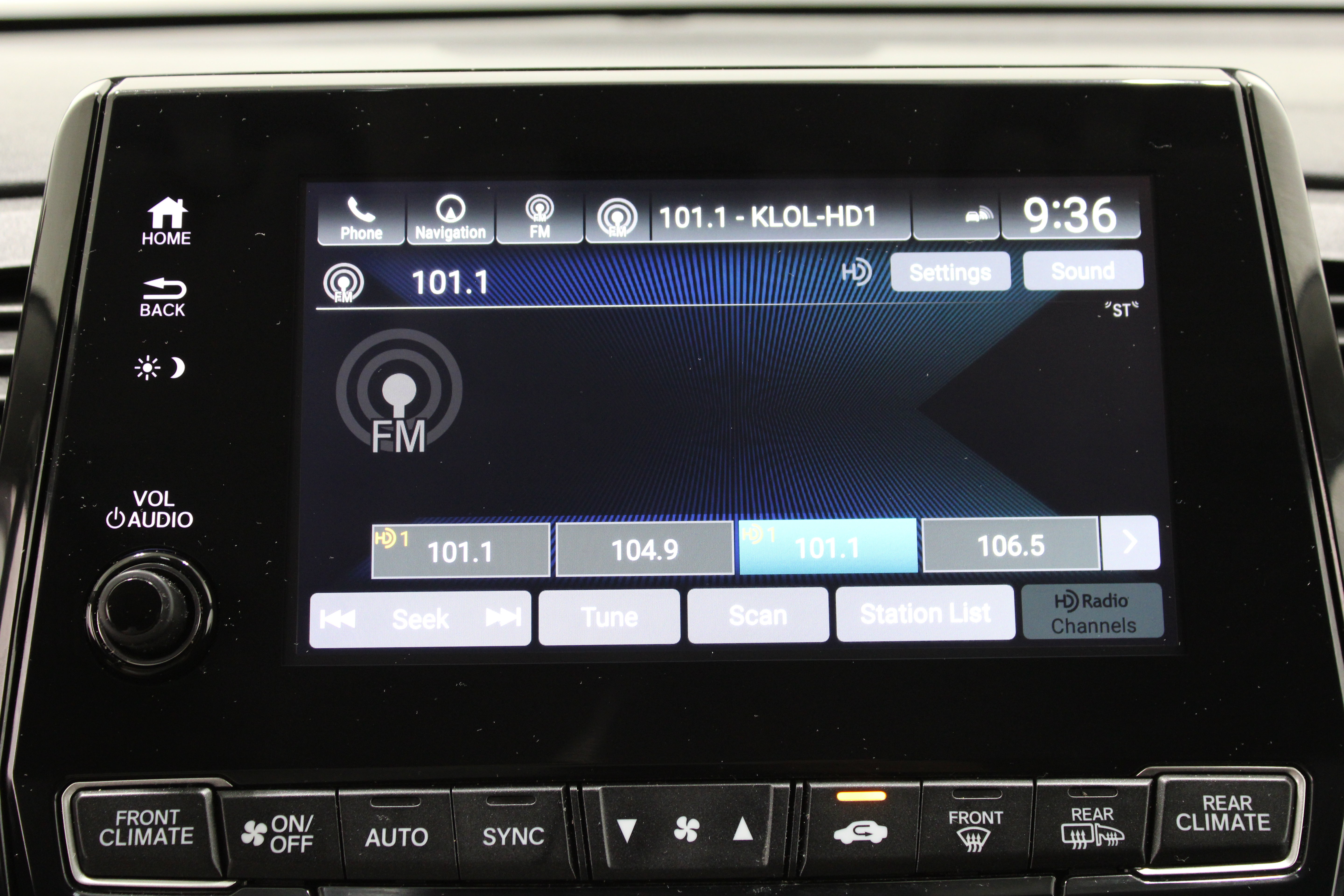 Used 2024 Honda Odyssey Touring image 19
