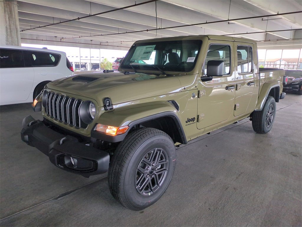 New 2025 Jeep Gladiator Sport image 9