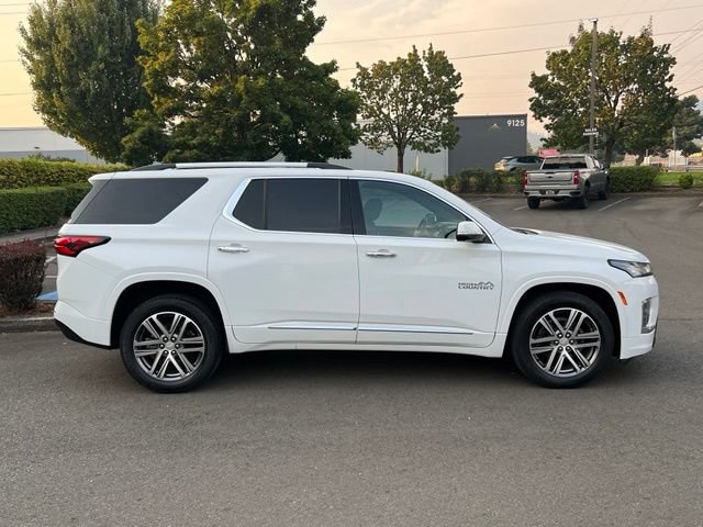 Used 2023 Chevrolet Traverse High Country AWD/4WD image 8