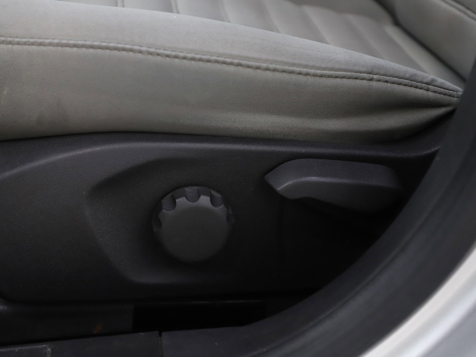 Used 2013 Ford Fusion S image 26