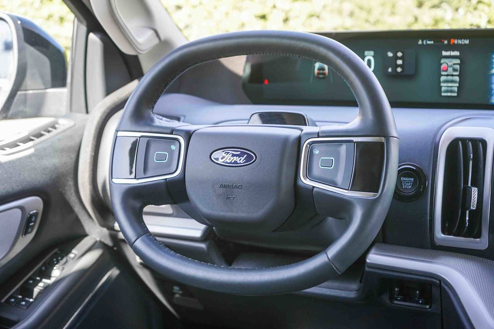 Used 2025 Ford Expedition Max Active RWD image 15