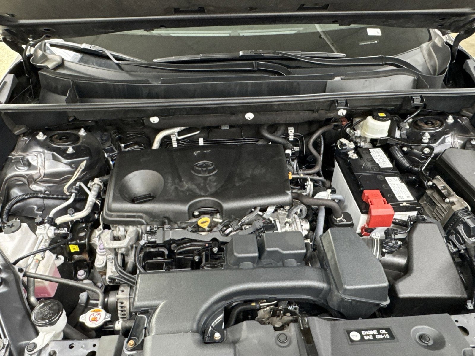 Used 2023 Toyota RAV4 XLE FWD image 40