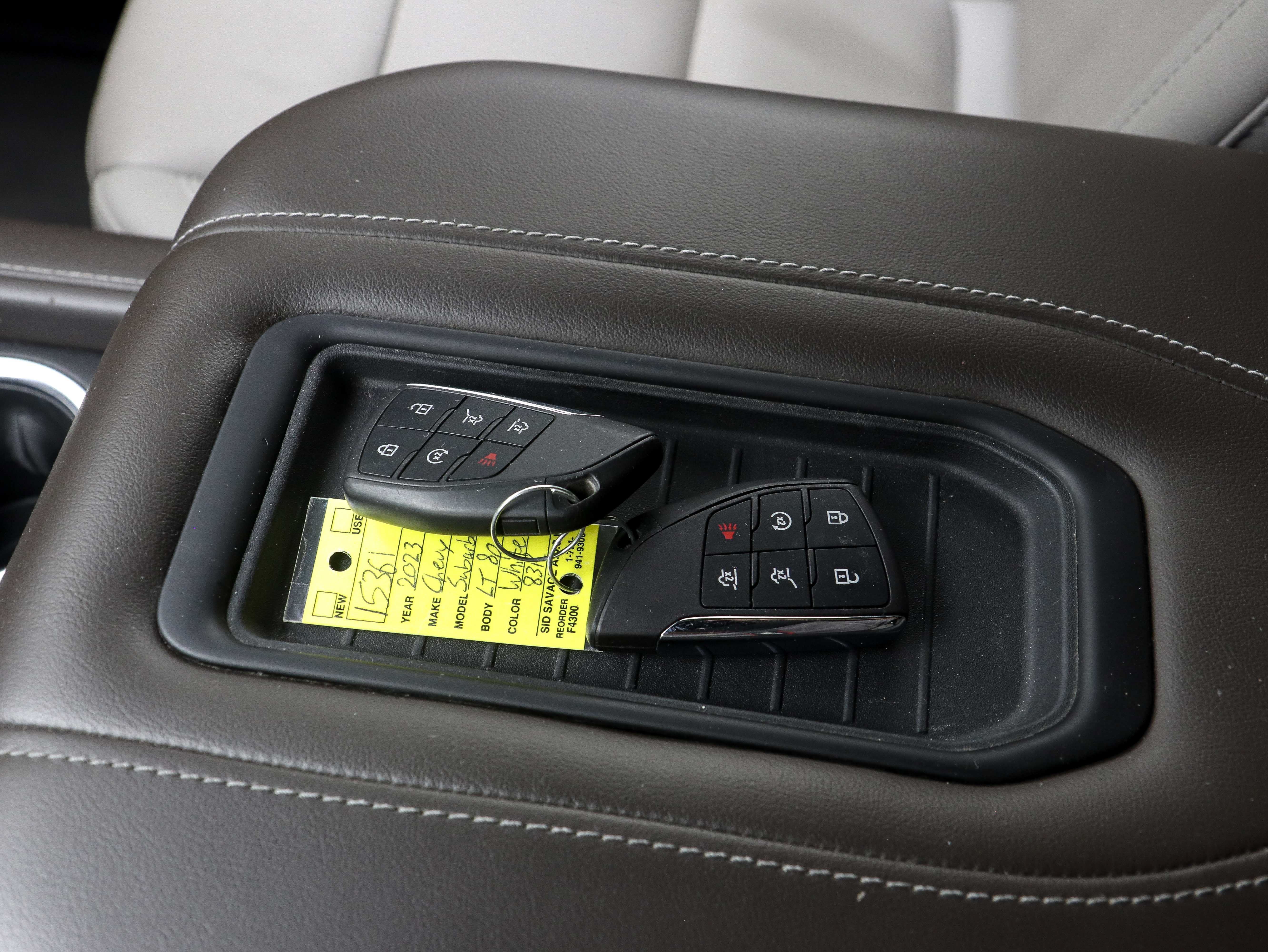 Used 2023 Chevrolet Suburban LT AWD/4WD image 31