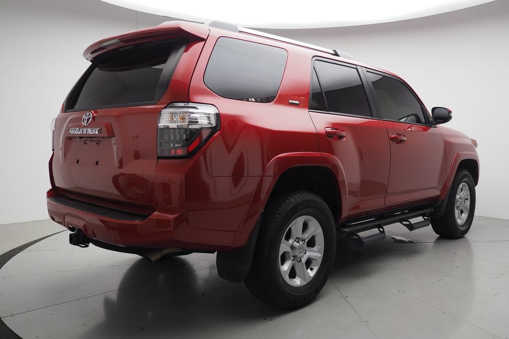 Used 2022 Toyota 4Runner SR5 Premium w/ Moonroof Package AWD/4WD image 3