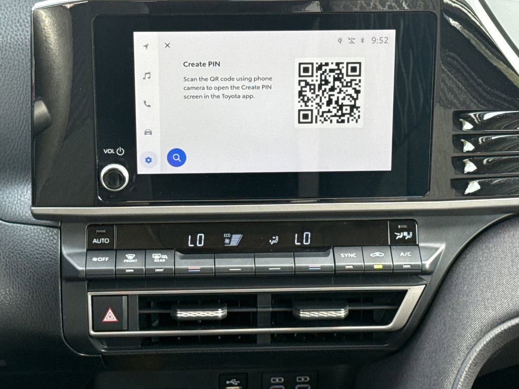 Used 2025 Toyota Camry LE image 12