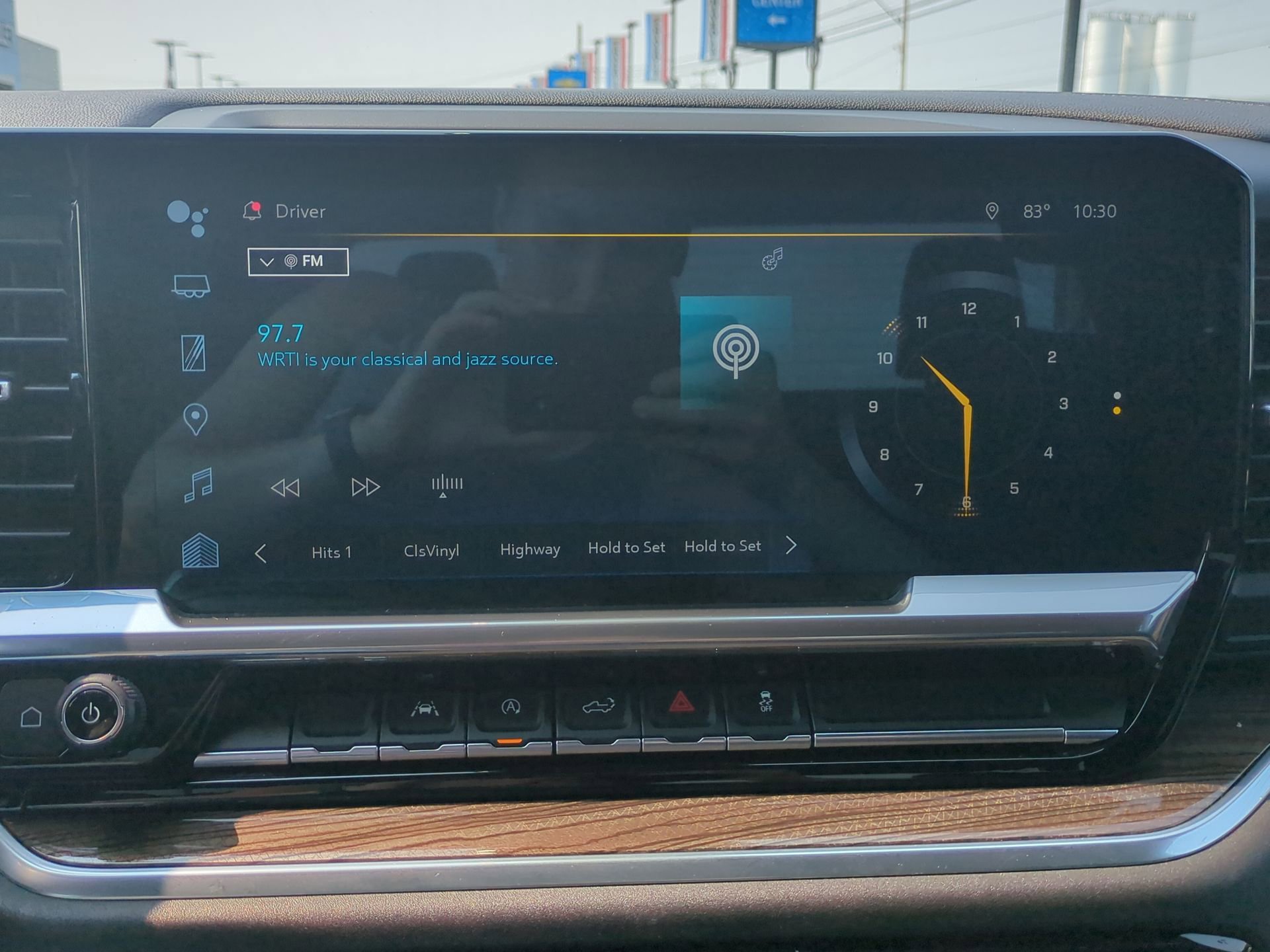 Certified 2022 Chevrolet Silverado 1500 LT AWD/4WD image 13