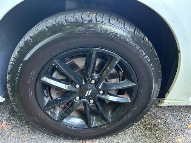 Used 2019 Dodge Grand Caravan GT FWD image 32