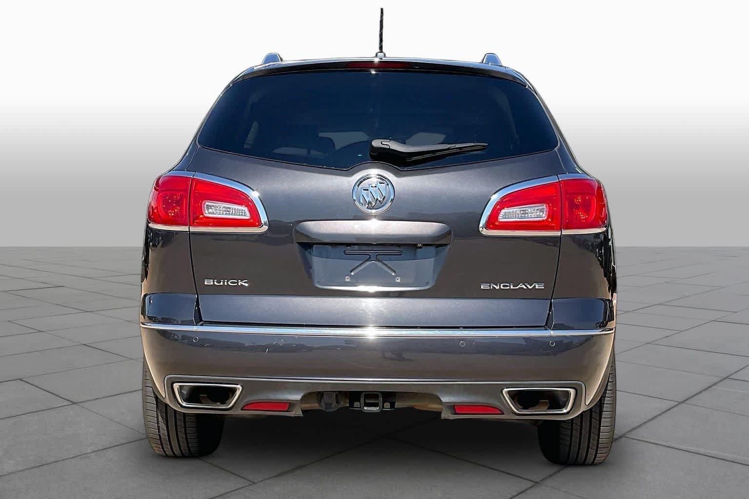 Used 2015 Buick Enclave Leather w/ Trailering Package FWD image 4