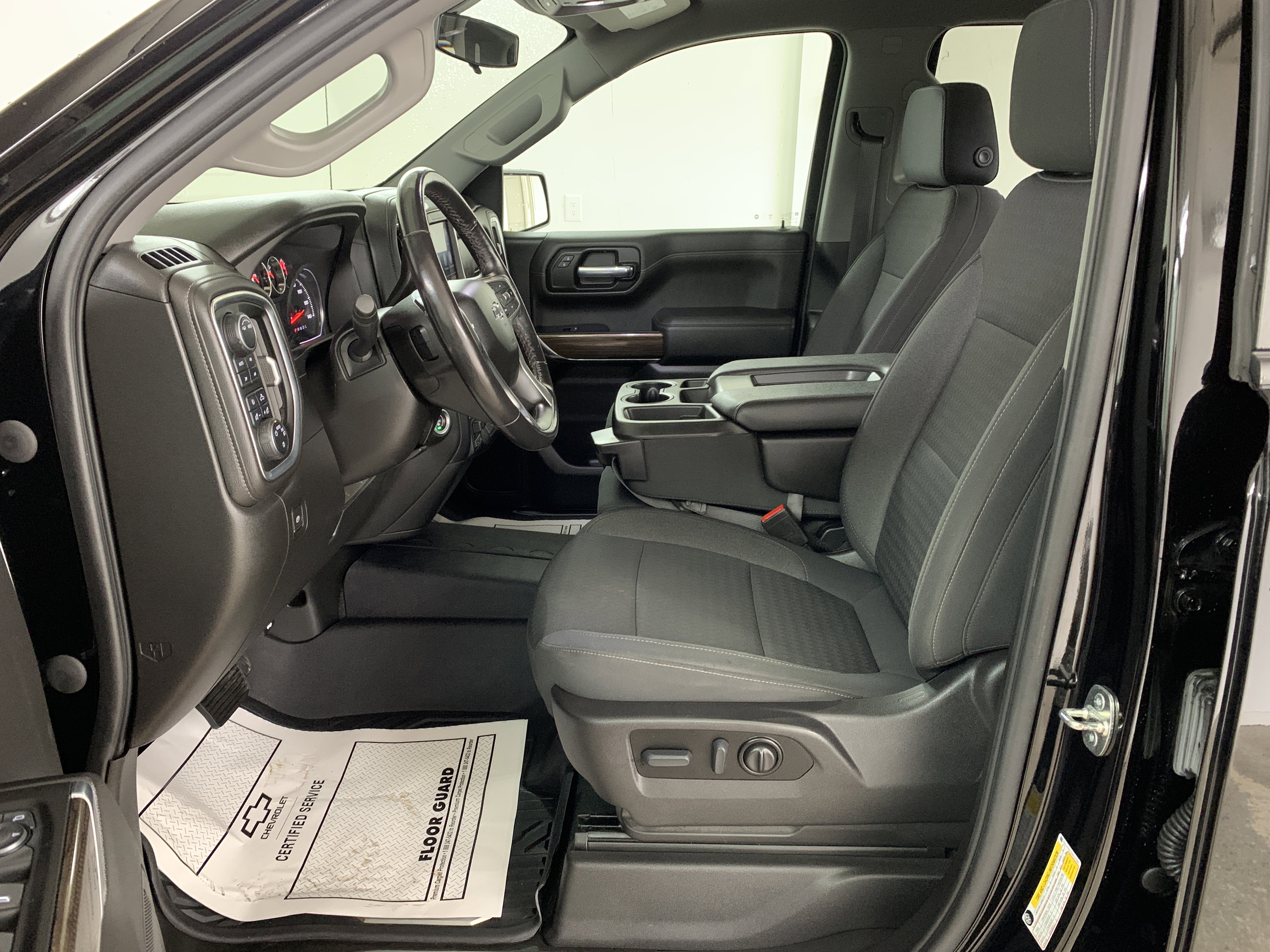 Used 2022 Chevrolet Silverado 1500 RST image 9