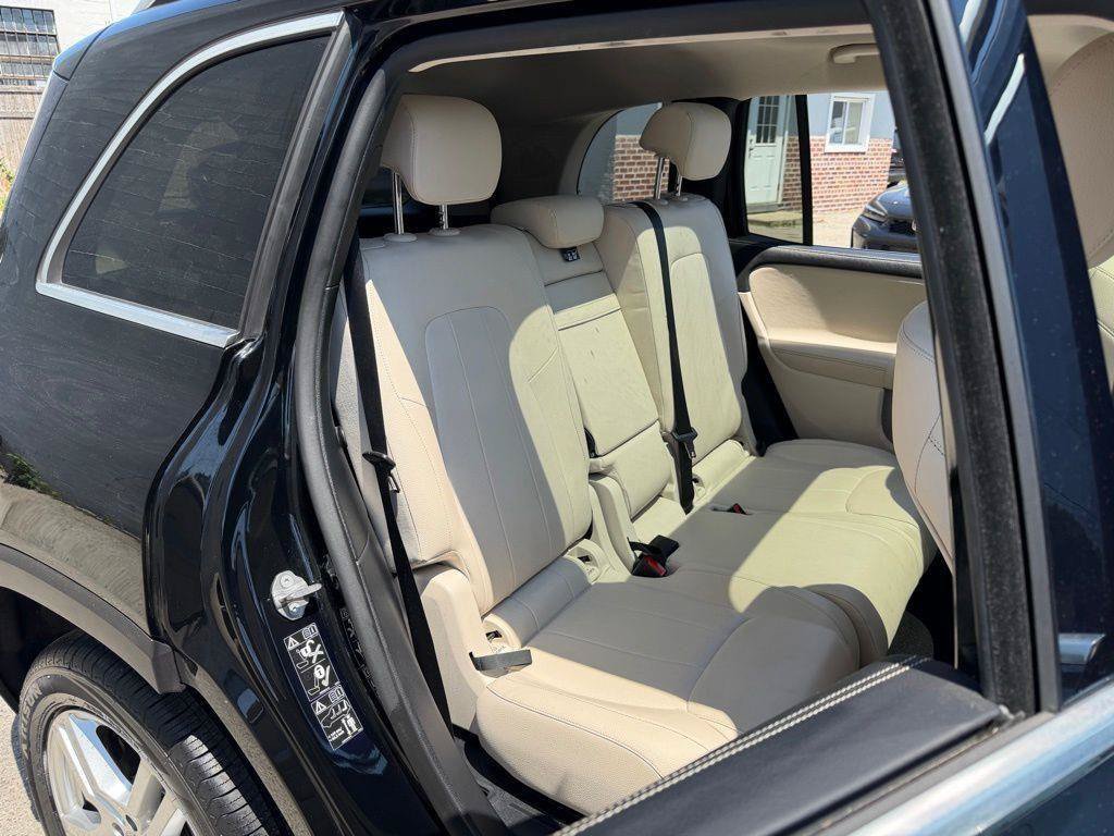Used 2022 Mercedes-Benz GLB 250 4MATIC image 15