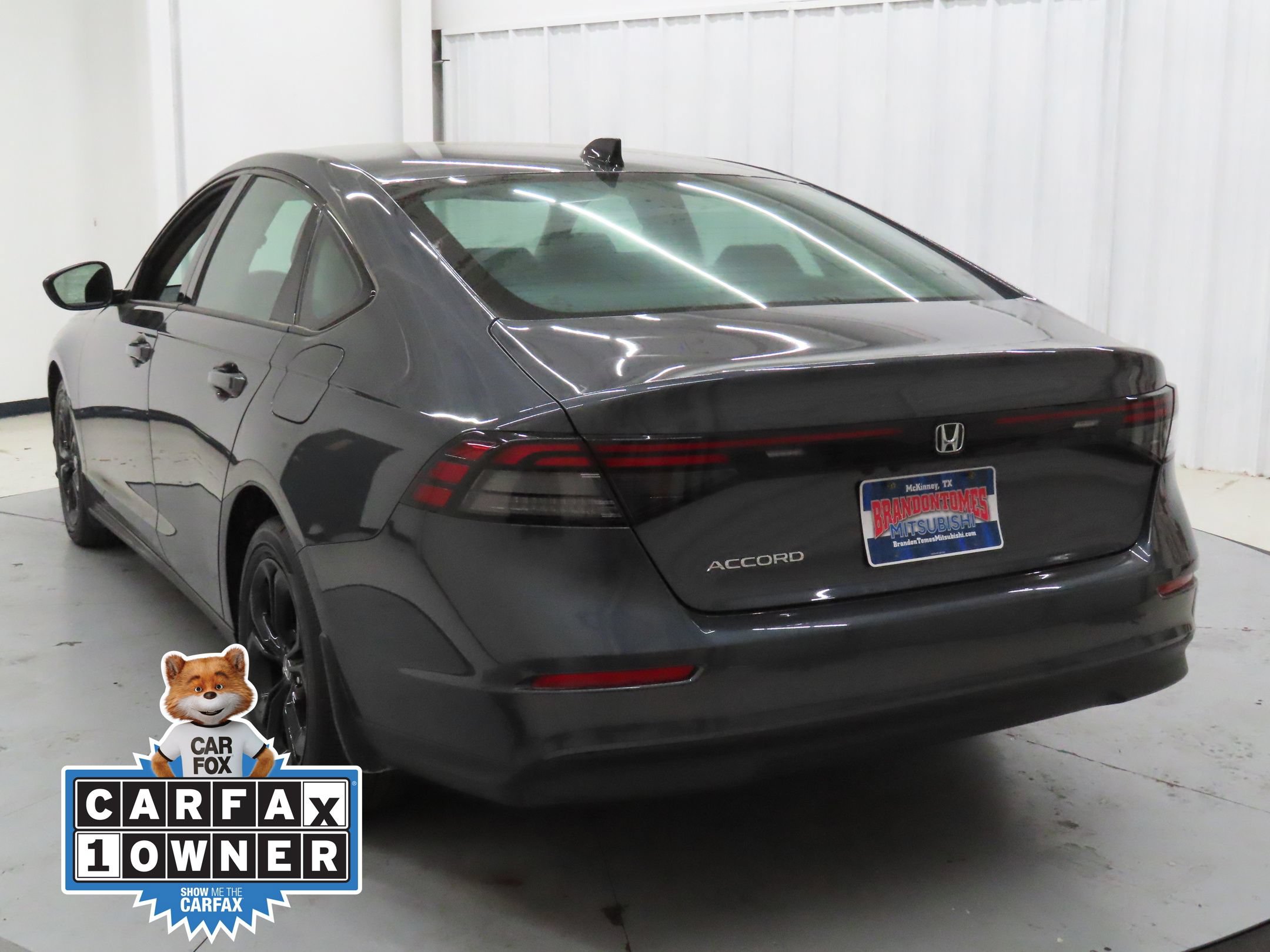 Used 2025 Honda Accord SE image 6