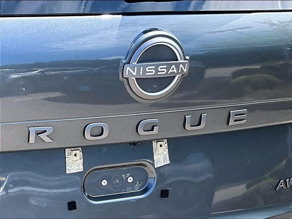 Certified 2026 Nissan Rogue SV AWD/4WD image 28
