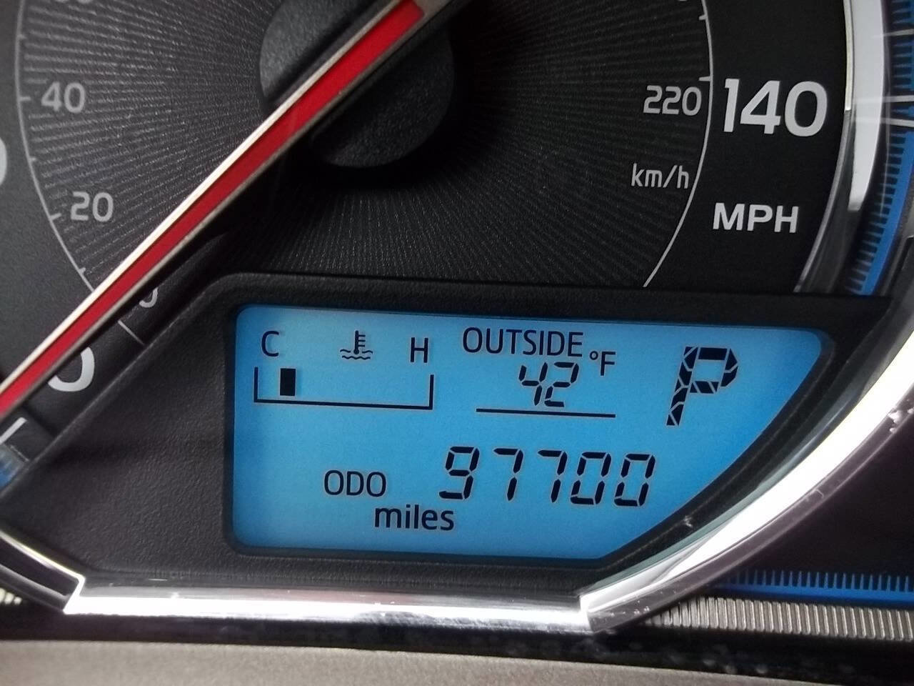 Used 2015 Toyota RAV4 Limited w/ Technology Package image 7