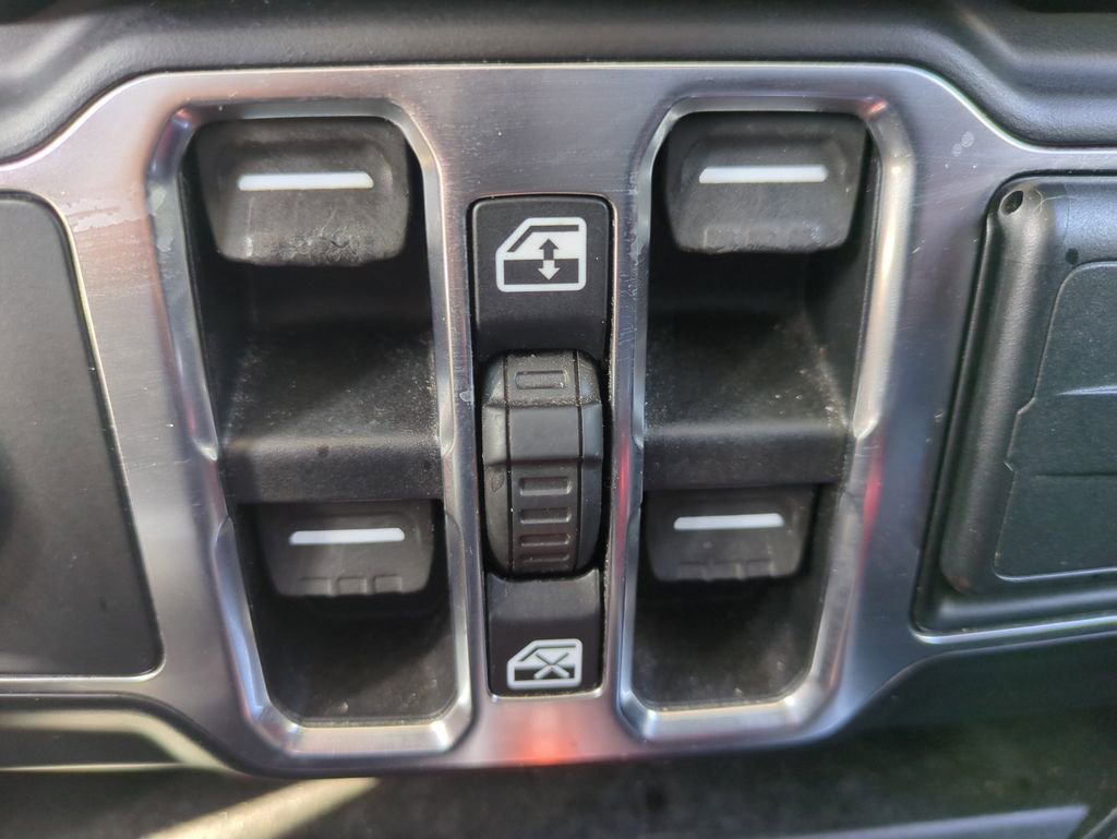 Used 2020 Jeep Gladiator Sport w/ Quick Order Package 24S image 27