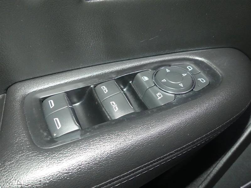 Used 2018 Cadillac XT5 Luxury w/ Driver Awareness Package image 21