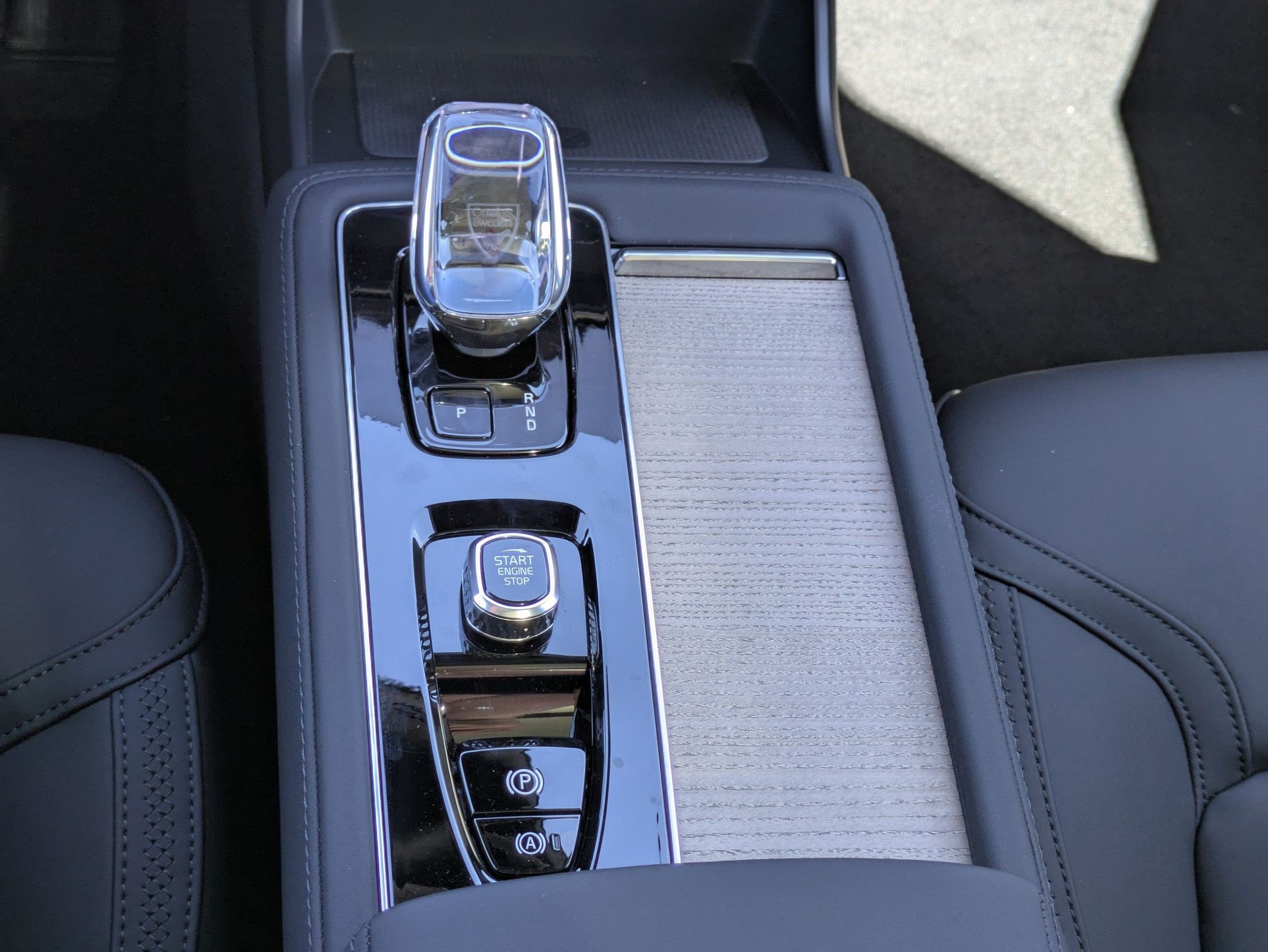 New 2026 Volvo XC90 B6 Core AWD/4WD image 14