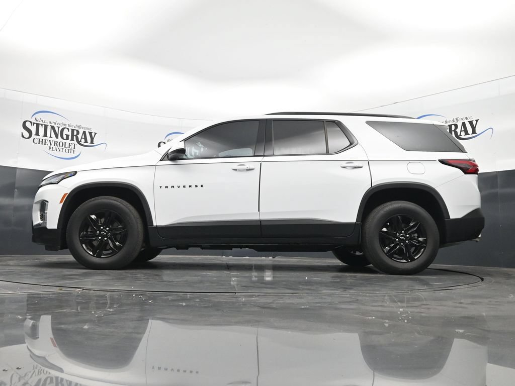 Used 2023 Chevrolet Traverse LT FWD image 29