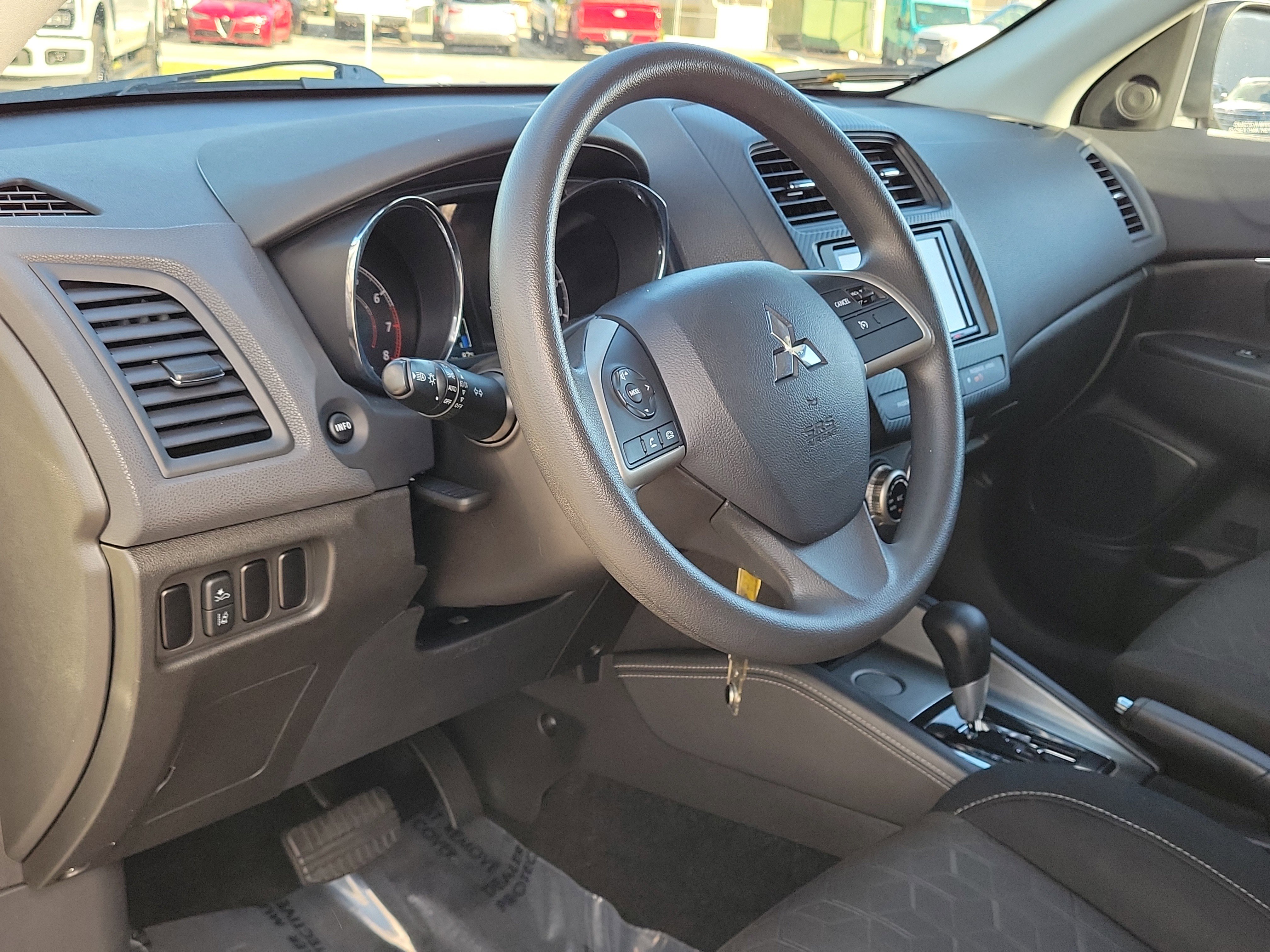 Used 2021 Mitsubishi Outlander Sport ES image 9