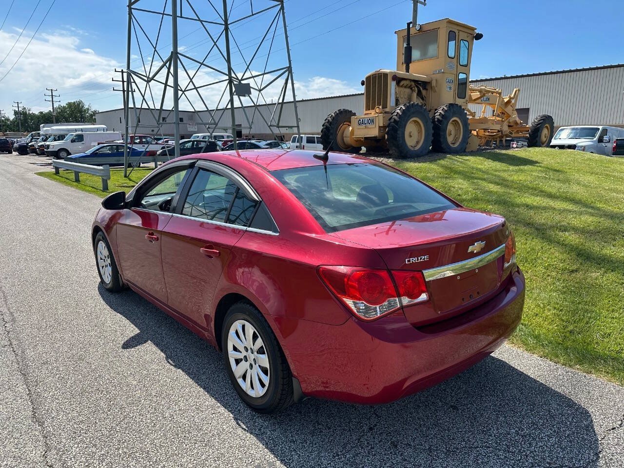 Used 2011 Chevrolet Cruze LT FWD image 3
