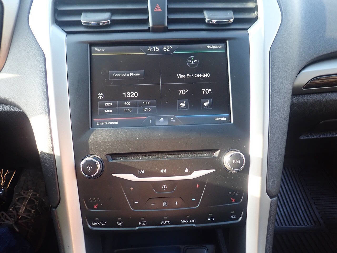 Used 2014 Ford Fusion SE w/ Equipment Group 202A image 5