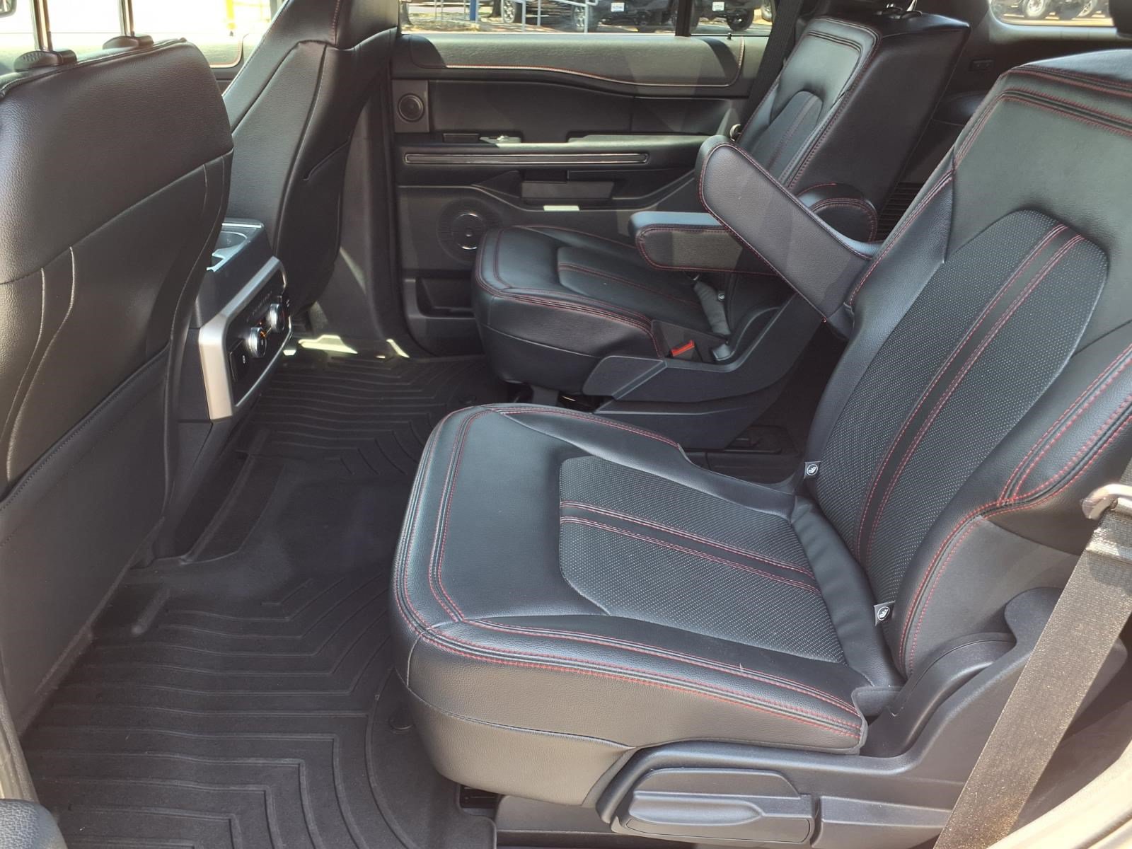 Certified 2023 Ford Expedition Limited RWD image 11