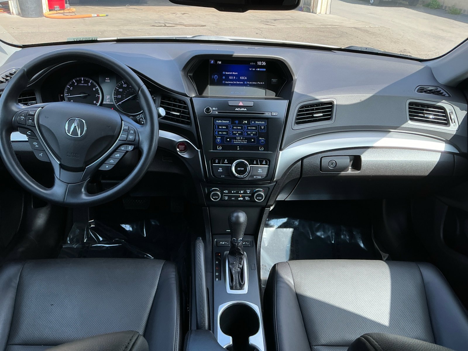 Used 2017 Acura ILX w/ Premium Package image 14