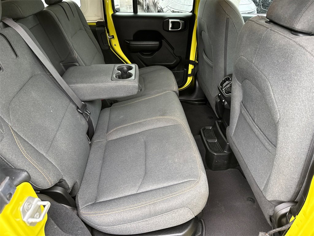 Used 2024 Jeep Wrangler Unlimited image 20