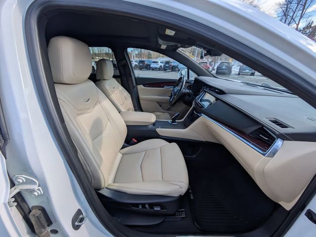 Used 2019 Cadillac XT5 Luxury image 37