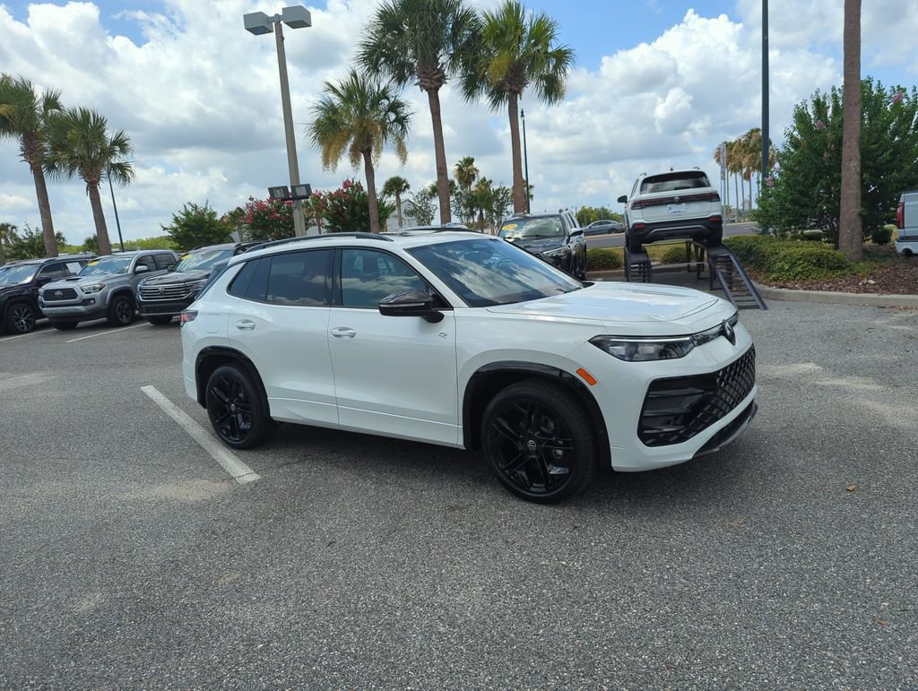 New 2026 Volkswagen Tiguan SE R-Line