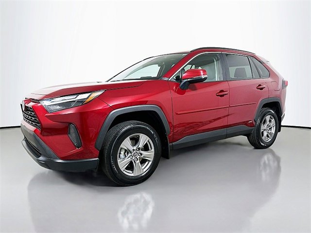Used 2024 Toyota RAV4 XLE w/ Convenience Package image 3