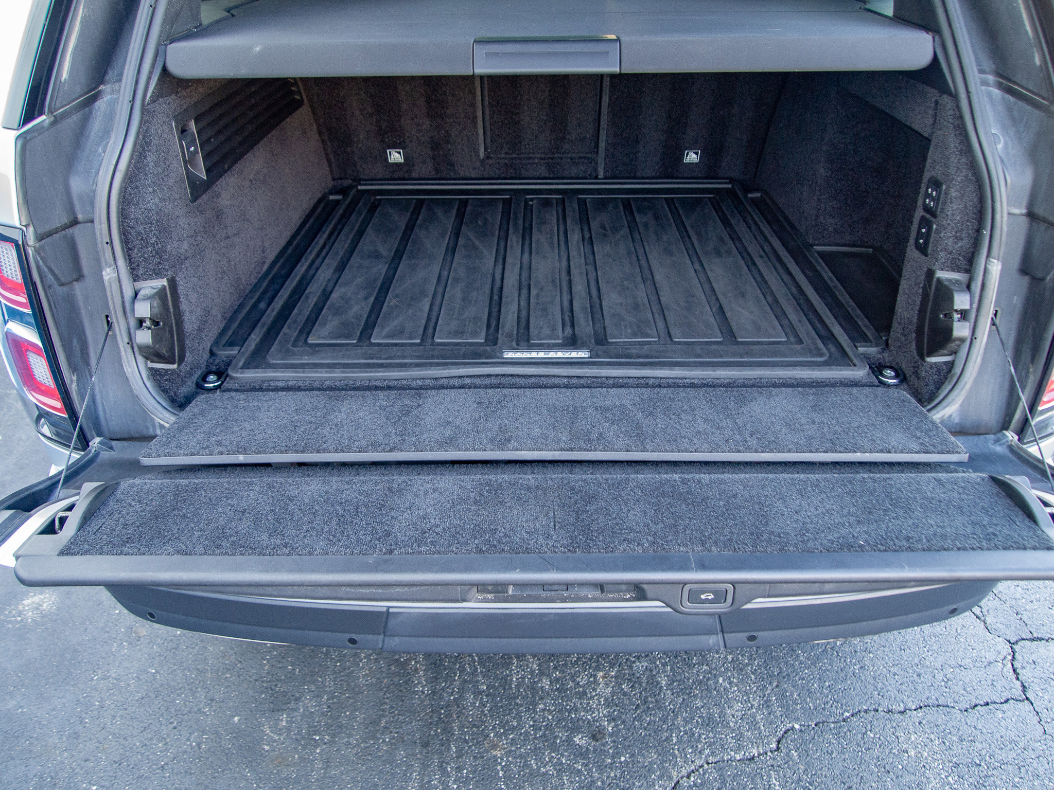 Used 2020 Land Rover Range Rover HSE image 35