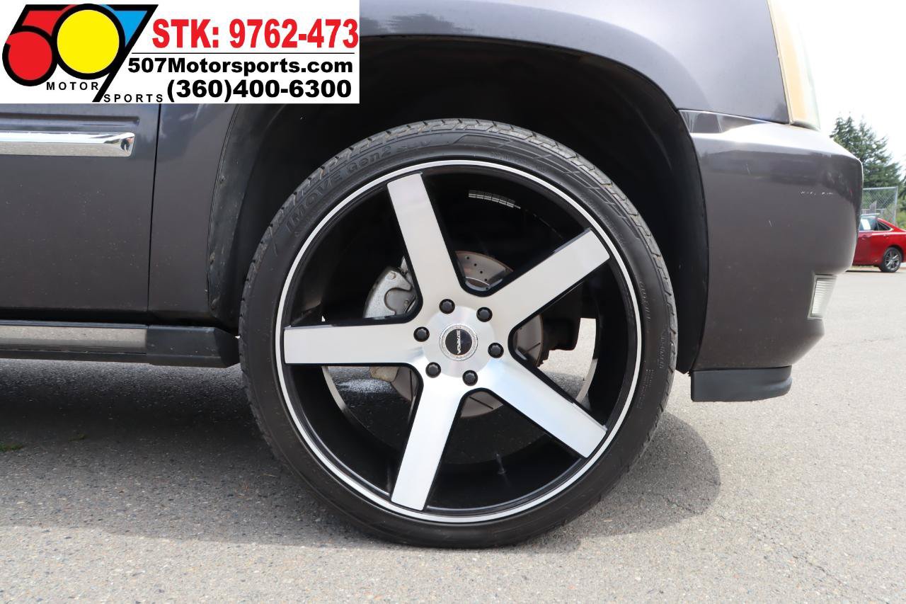Used 2010 Cadillac Escalade Premium AWD/4WD image 22