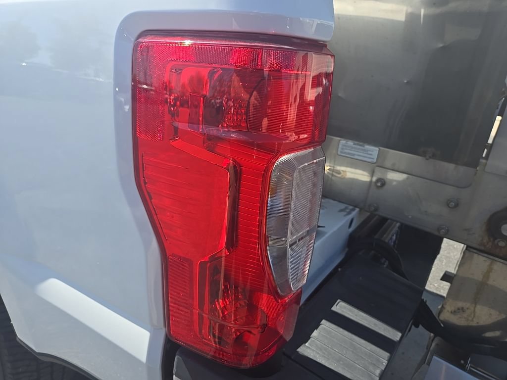 Used 2022 Ford F250 XL w/ Power Equipment Group AWD/4WD image 33