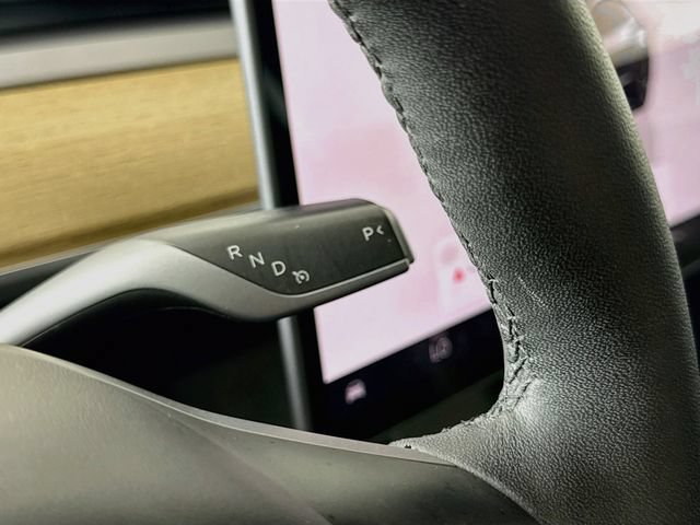 Used 2023 Tesla Model 3 Standard Range RWD image 16