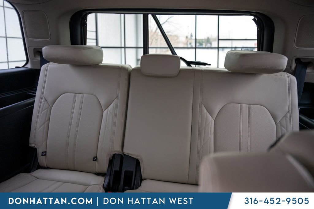 Used 2019 Ford Expedition Platinum AWD/4WD image 25