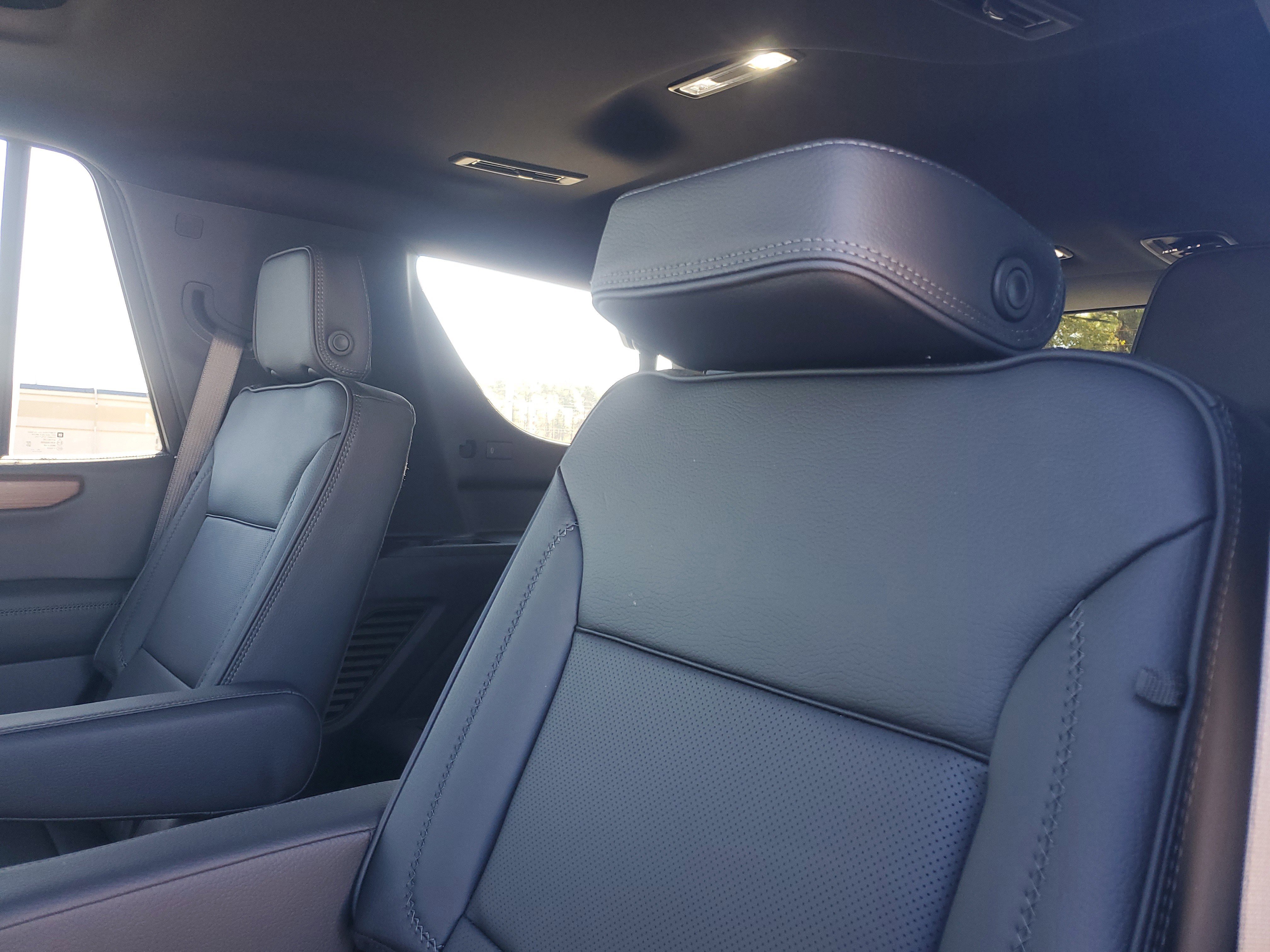 New 2026 GMC Yukon Denali w/ Sun & Power Step Package image 10