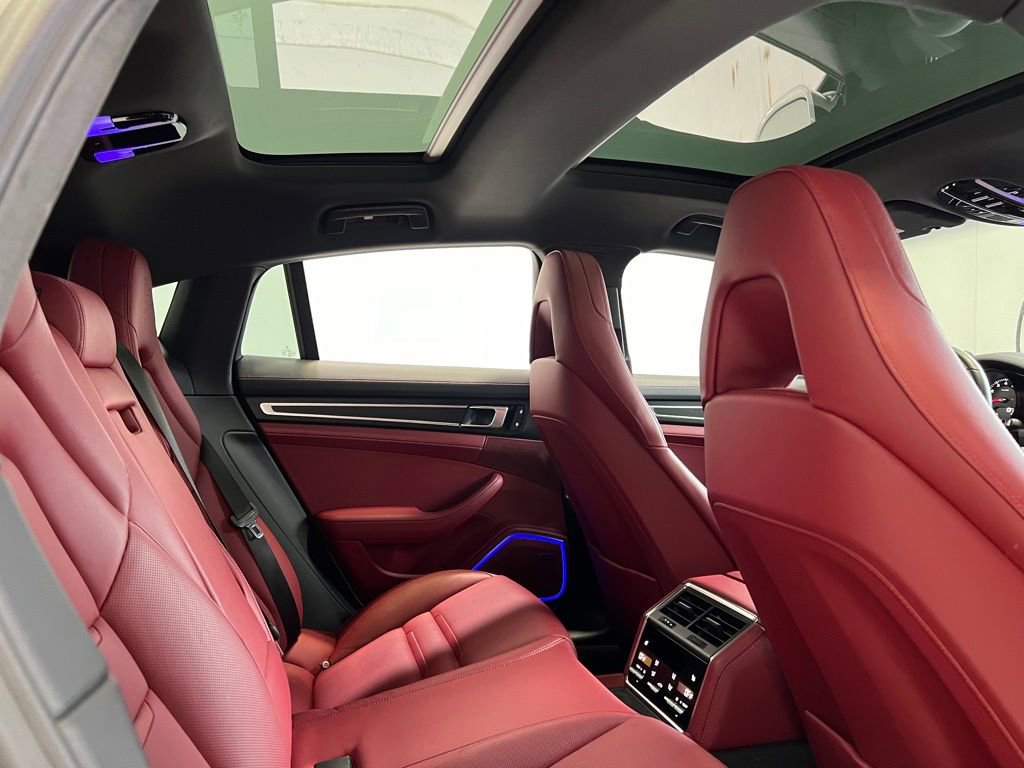 Used 2023 Porsche Panamera 4 Platinum Edition w/ Assistance Package image 24