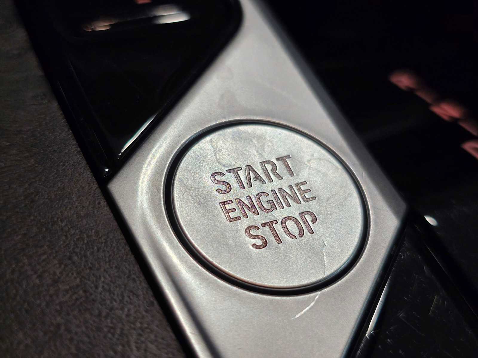 Used 2024 BMW X5 xDrive40i w/ Premium Package image 32