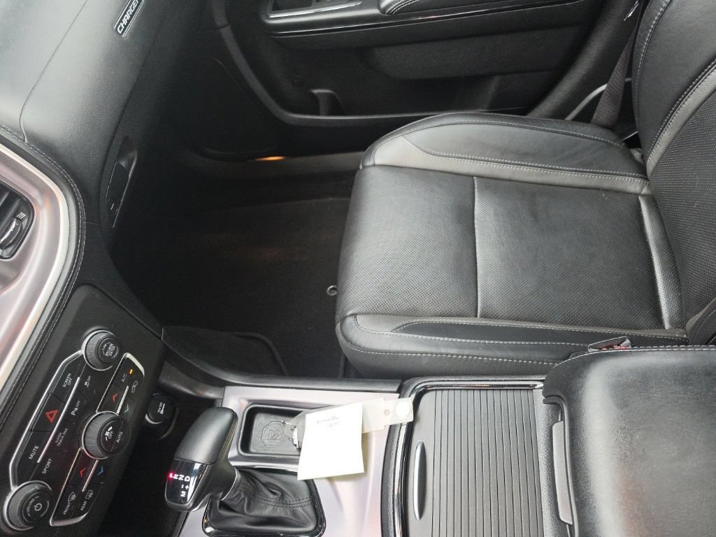 Used 2021 Dodge Charger SXT w/ Plus Group AWD/4WD image 25