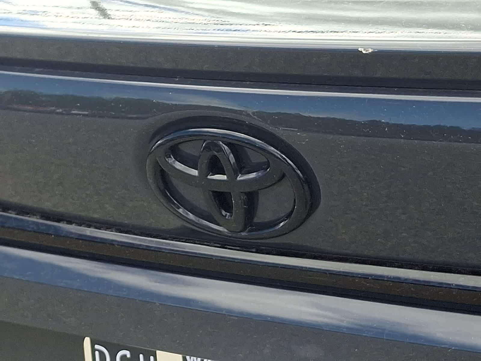 Certified 2023 Toyota Corolla SE w/ Carpet Mat Package (TMS) FWD image 31