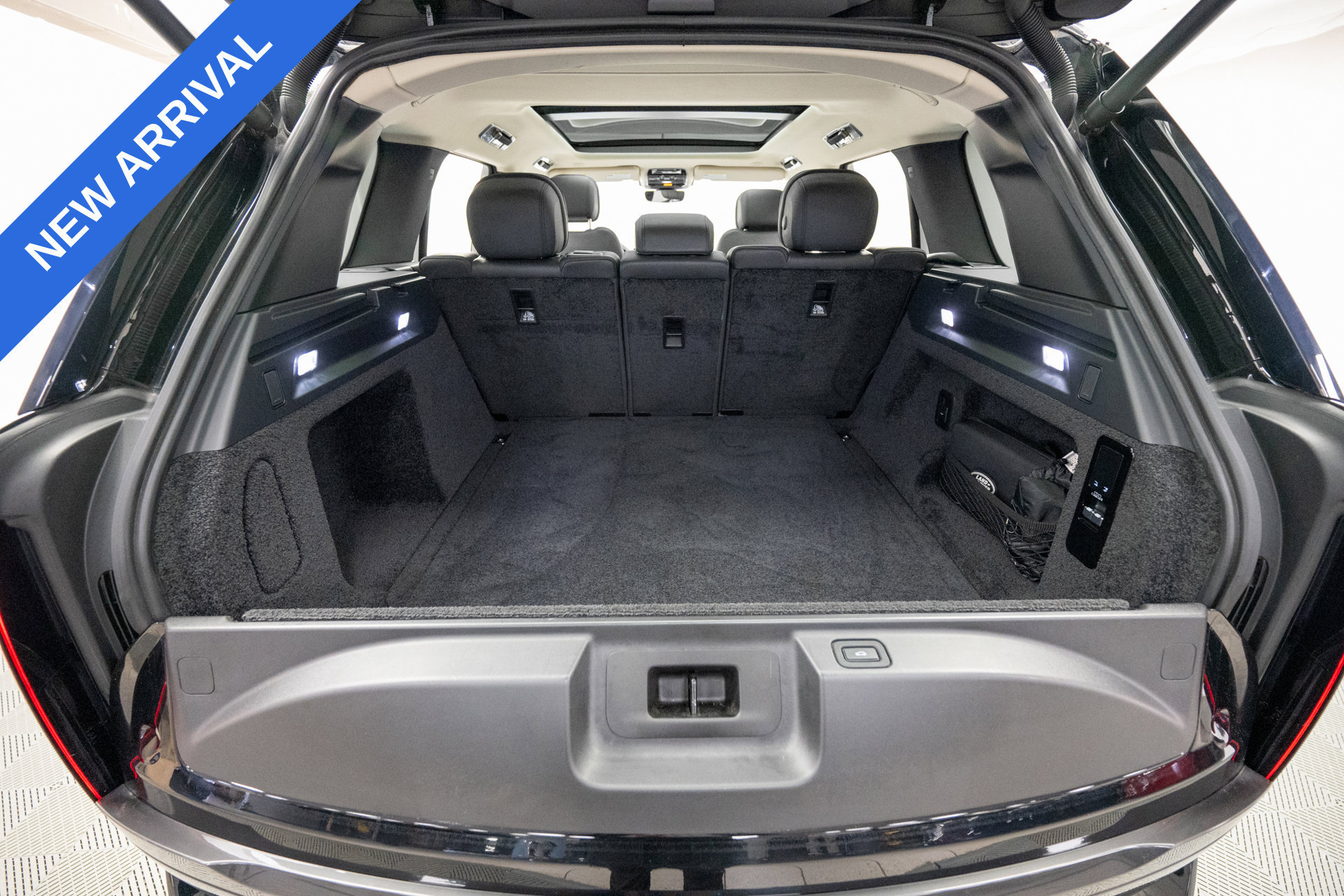 Used 2023 Land Rover Range Rover SE AWD/4WD image 34