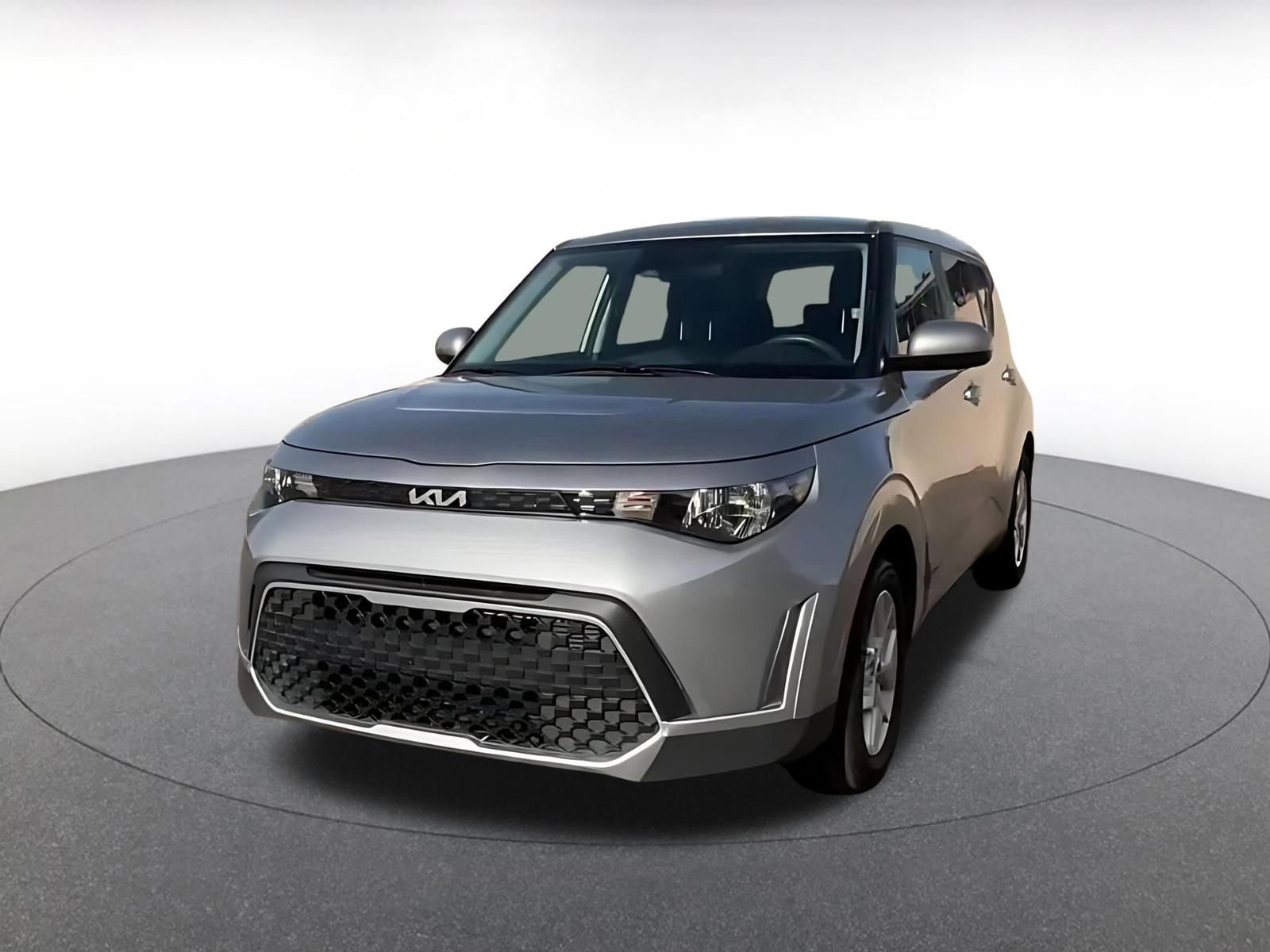 Used 2025 Kia Soul LX w/ LX Technology Package FWD image 7
