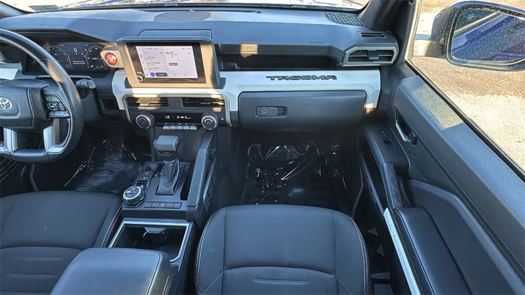 Used 2024 Toyota Tacoma TRD Off-Road image 41