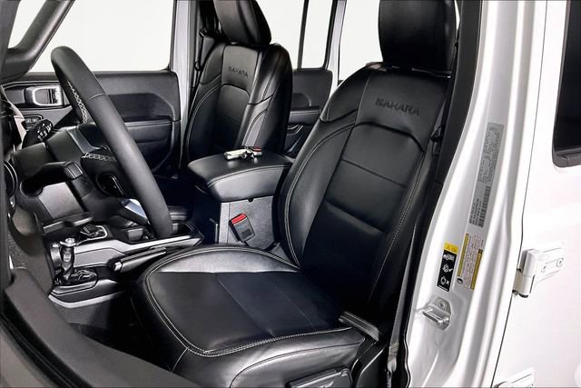 Used 2023 Jeep Wrangler Sahara image 20